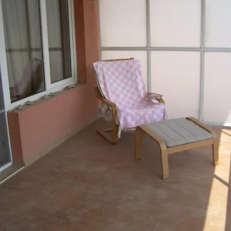 Elena Apartmán